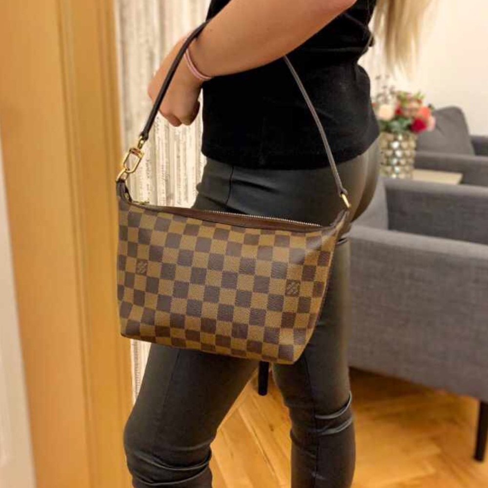 Louis Vuitton Illovo Pm